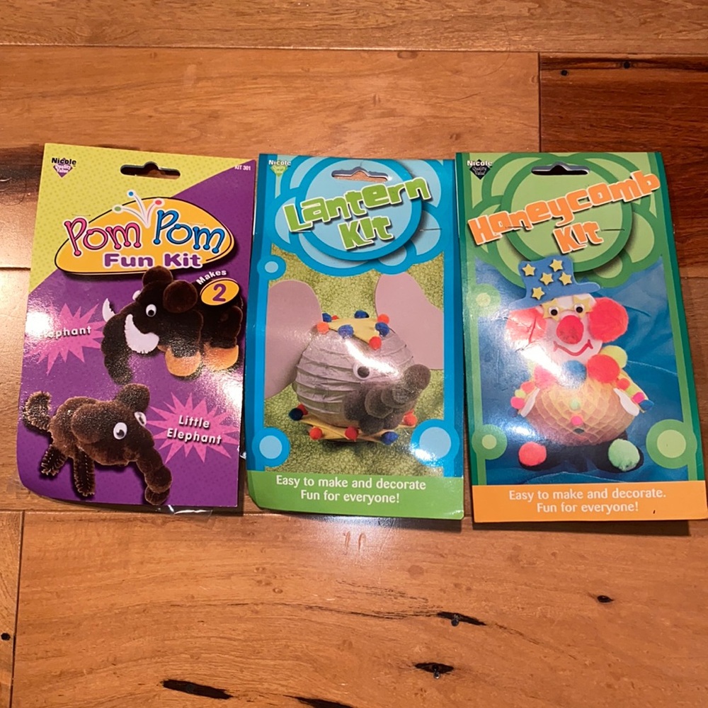 NWT ~ 3 NICOLE CRAFTS ~ POM POM ELEPHANTS, ELEPHANT LANTERN KIT, HONEYCOMB CLOWN